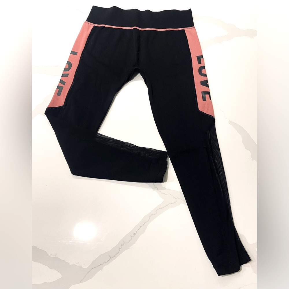 Black work out leggings size small